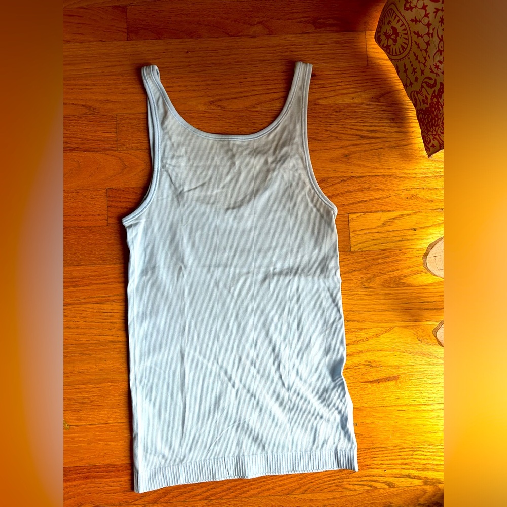 Lululemon tank top
